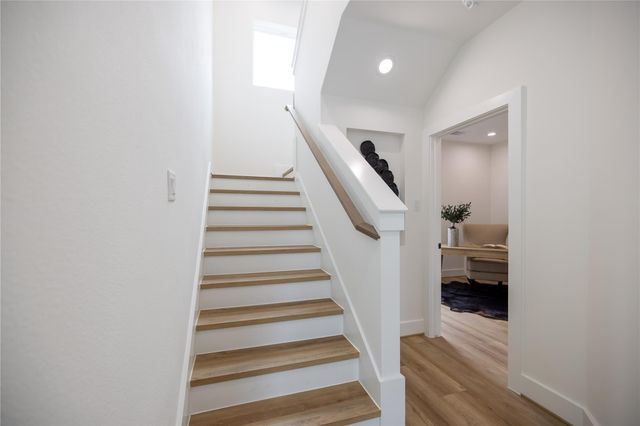 4010 Yellowstone Blvd, Houston, TX 77021
