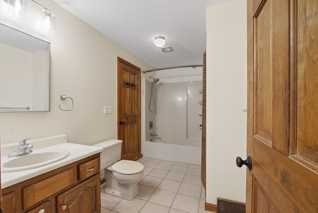 11 Scotty Hollow Dr C, Chelmsford, MA 01863