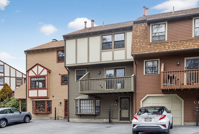 11 Scotty Hollow Dr C, Chelmsford, MA 01863