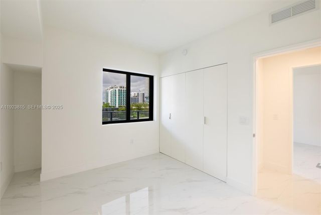 700 NE 24th St 903, Miami, FL 33137