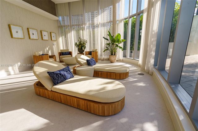 700 NE 24th St 903, Miami, FL 33137