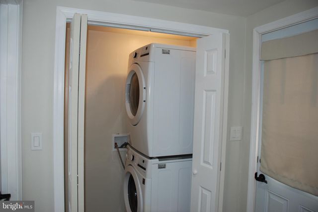 302 W RAILROAD AVE, Ridgely, MD 21660