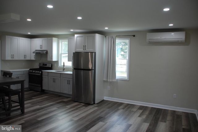 302 W RAILROAD AVE, Ridgely, MD 21660