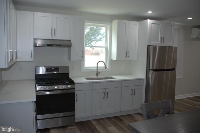 302 W RAILROAD AVE, Ridgely, MD 21660