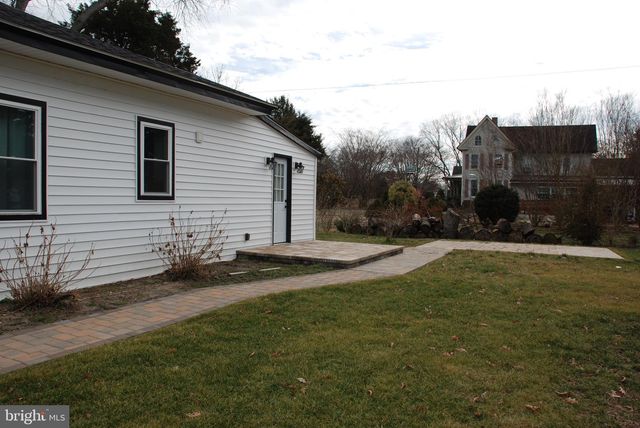302 W RAILROAD AVE, Ridgely, MD 21660
