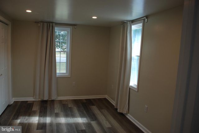 302 W RAILROAD AVE, Ridgely, MD 21660