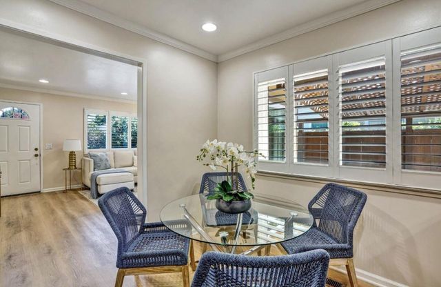 124 Oakwood Drive, Redwood City, CA 94061