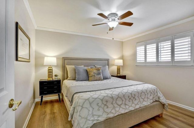 124 Oakwood Drive, Redwood City, CA 94061