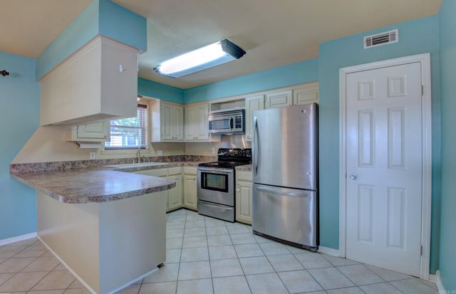 9 Old Orchard Drive, Mabelvale, AR 72103