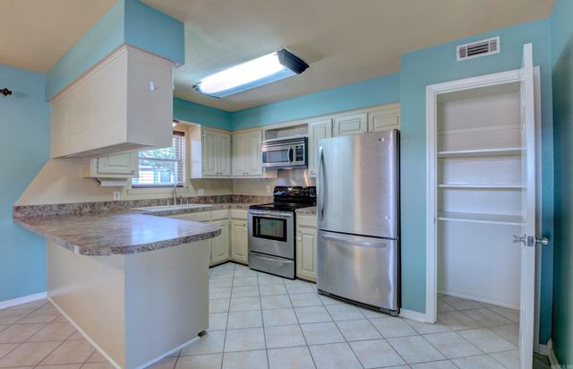9 Old Orchard Drive, Mabelvale, AR 72103