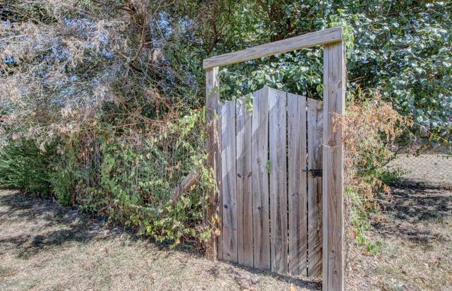 9 Old Orchard Drive, Mabelvale, AR 72103
