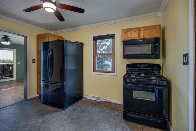 133 Walker Street, Evansville, WI 53536