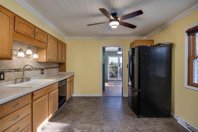 133 Walker Street, Evansville, WI 53536