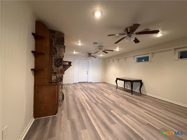 2221 Mcpherson Drive, Port Lavaca, TX 77979