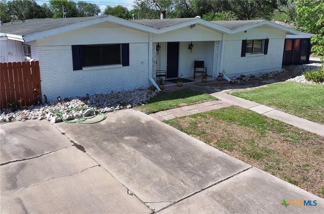 2221 Mcpherson Drive, Port Lavaca, TX 77979