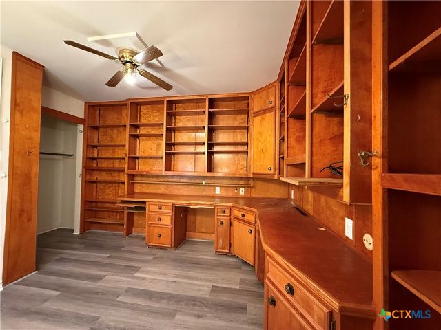 2221 Mcpherson Drive, Port Lavaca, TX 77979