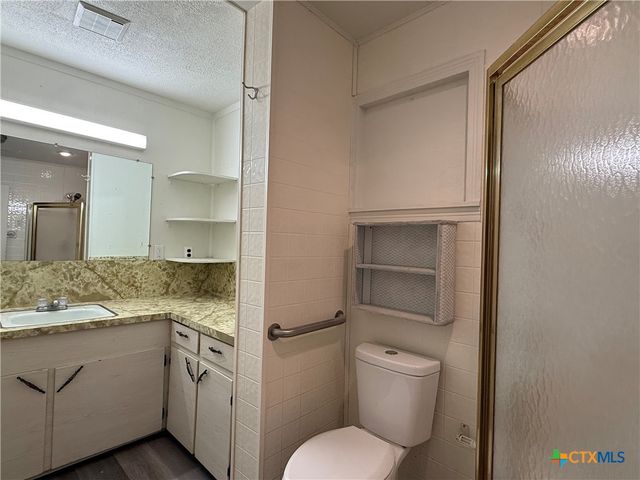 2221 Mcpherson Drive, Port Lavaca, TX 77979