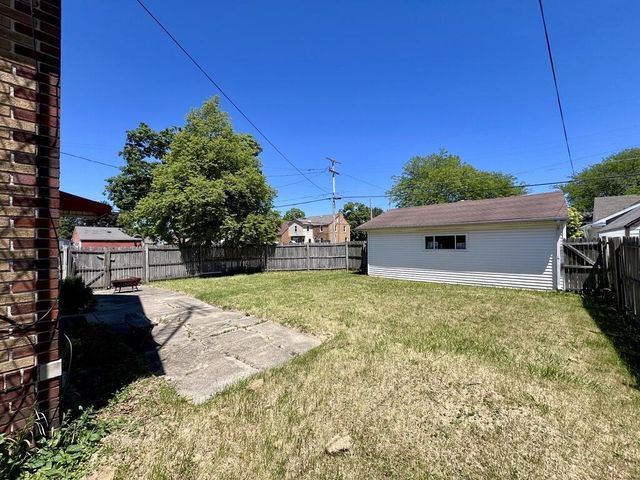 7603 27th AVENUE, Kenosha, WI 53143