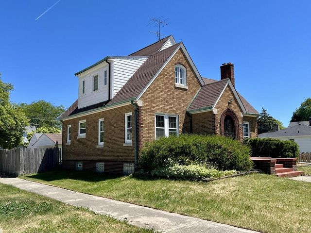 7603 27th AVENUE, Kenosha, WI 53143