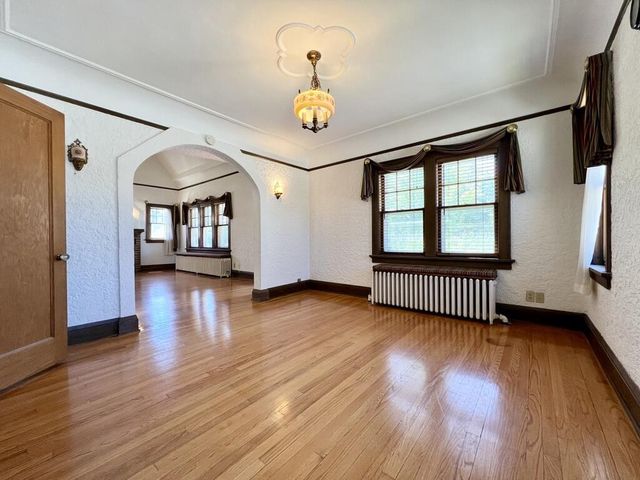 7603 27th AVENUE, Kenosha, WI 53143