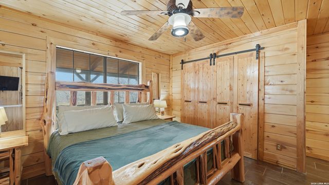 113 Spring Ranch, Floresville, TX 78114