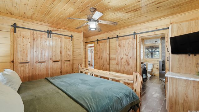 113 Spring Ranch, Floresville, TX 78114