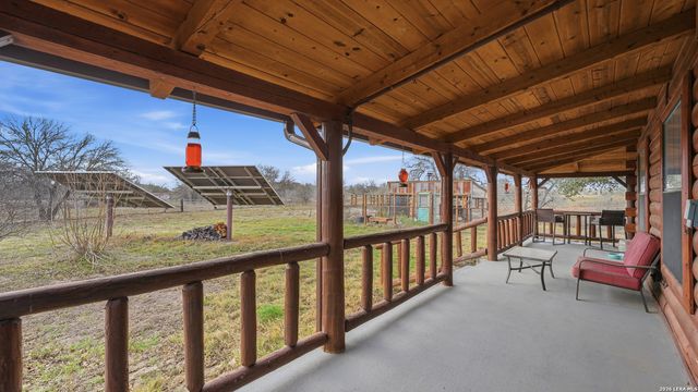 113 Spring Ranch, Floresville, TX 78114