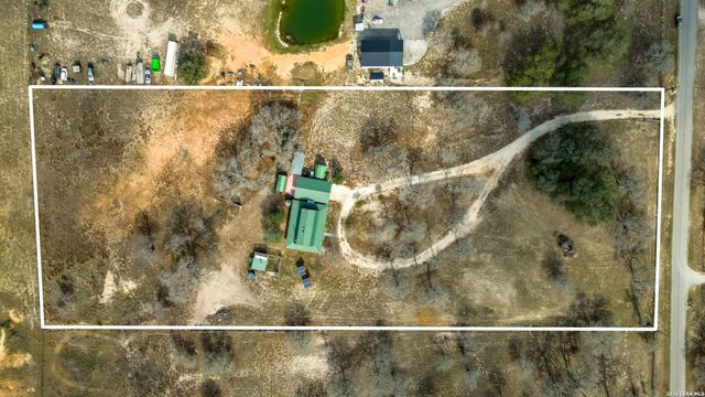 113 Spring Ranch, Floresville, TX 78114