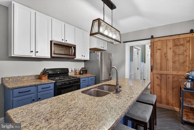 336 E CLAY ST, Lancaster, PA 17602