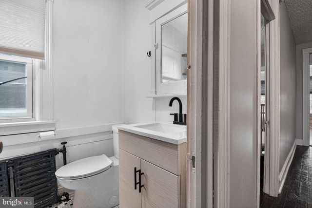 336 E CLAY ST, Lancaster, PA 17602