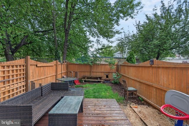 336 E CLAY ST, Lancaster, PA 17602