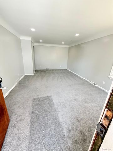 17633 Henry Street, Melvindale, MI 48122