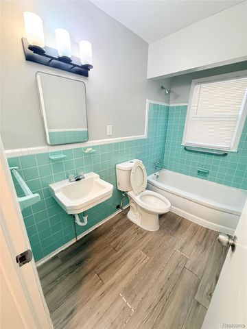 17633 Henry Street, Melvindale, MI 48122