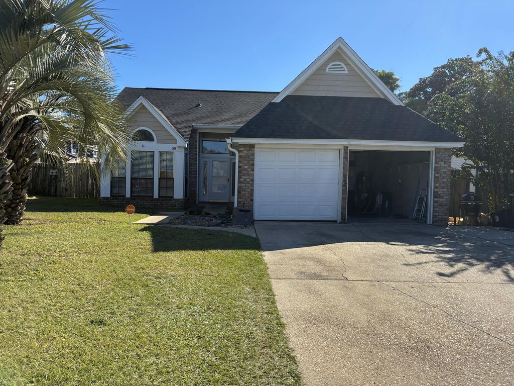 58 North Street, Mary Esther, FL 32569