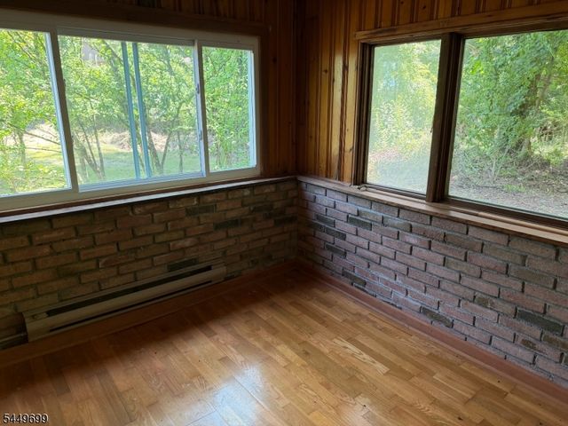 13 Millburn Rd, Jefferson Twp., NJ 07849