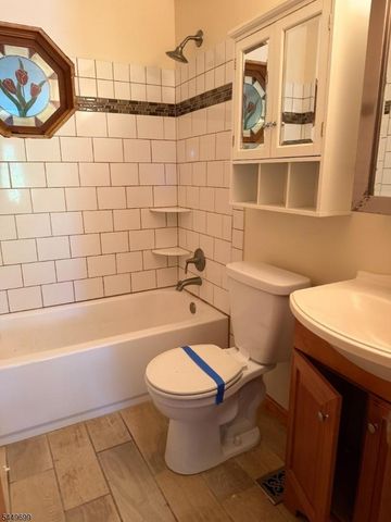13 Millburn Rd, Jefferson Twp., NJ 07849