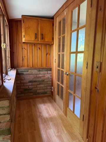 13 Millburn Rd, Jefferson Twp., NJ 07849