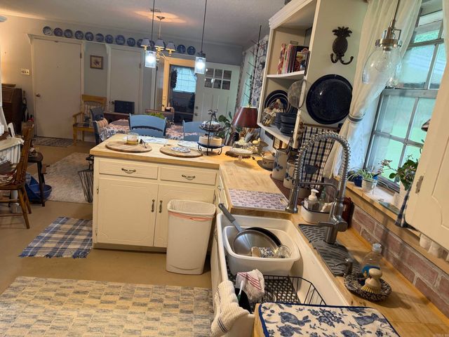 5 Sunny Gap Road, Conway, AR 72032