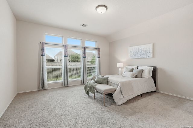 2129 RANGE RD, Seguin, TX 78155