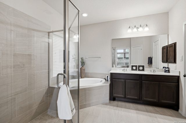 2129 RANGE RD, Seguin, TX 78155