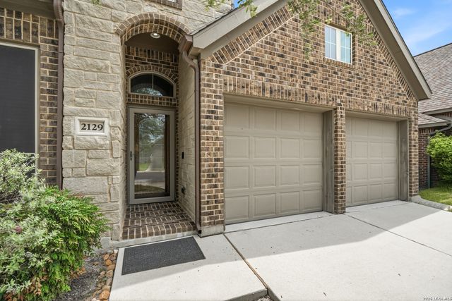 2129 RANGE RD, Seguin, TX 78155