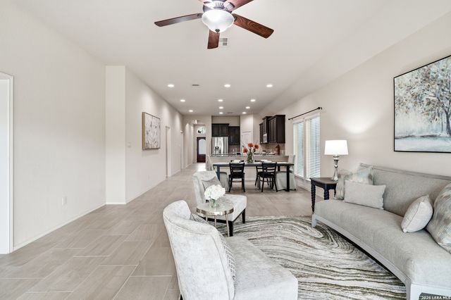 2129 RANGE RD, Seguin, TX 78155
