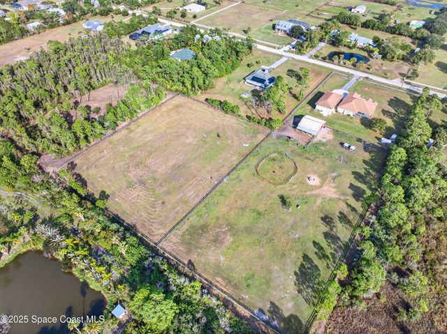 2740 Waring Lane S, Malabar, FL 32950