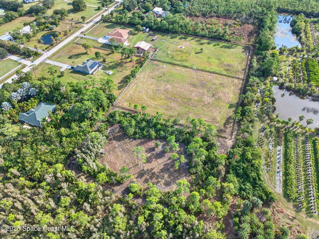 2740 Waring Lane S, Malabar, FL 32950
