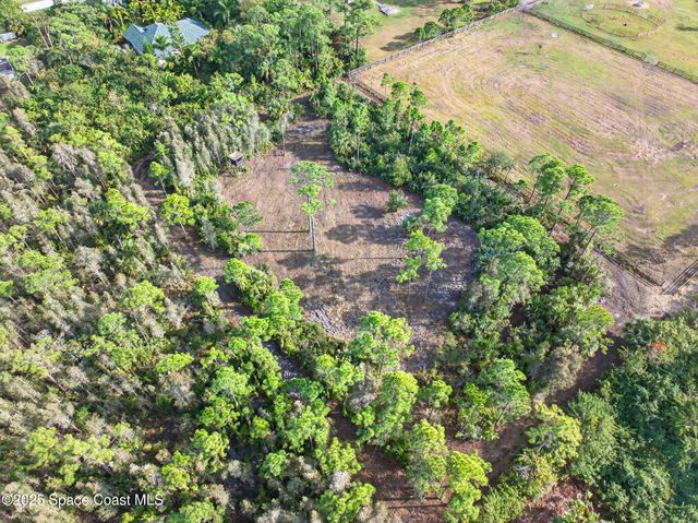 2740 Waring Lane S, Malabar, FL 32950