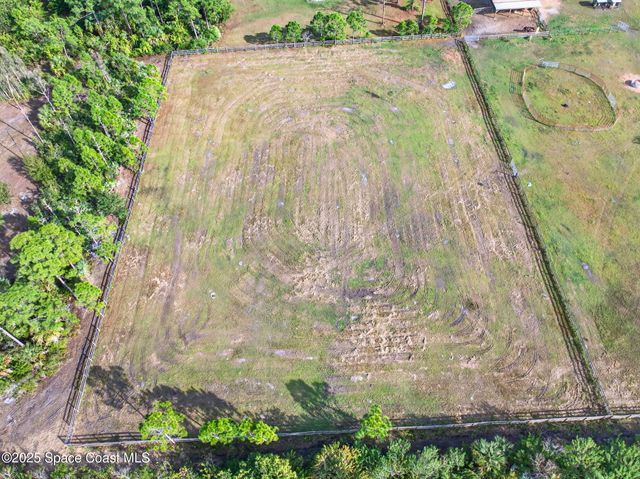 2740 Waring Lane S, Malabar, FL 32950