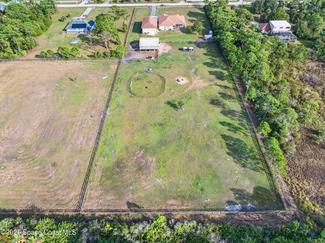 2740 Waring Lane S, Malabar, FL 32950