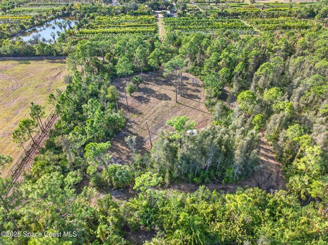 2740 Waring Lane S, Malabar, FL 32950