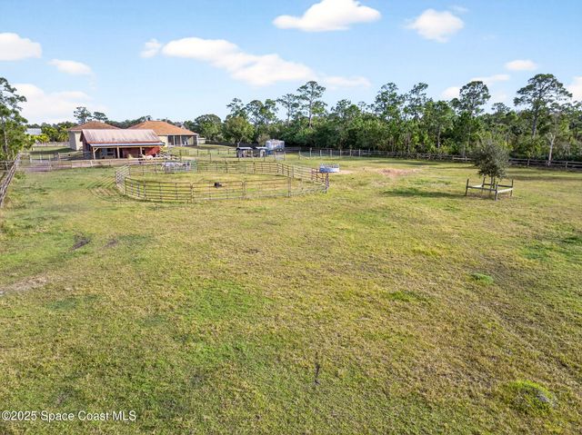 2740 Waring Lane S, Malabar, FL 32950