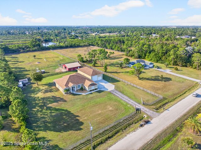 2740 Waring Lane S, Malabar, FL 32950